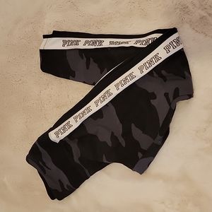 Women's VS Pink Yoga pant leggings black and gray calmo size large.